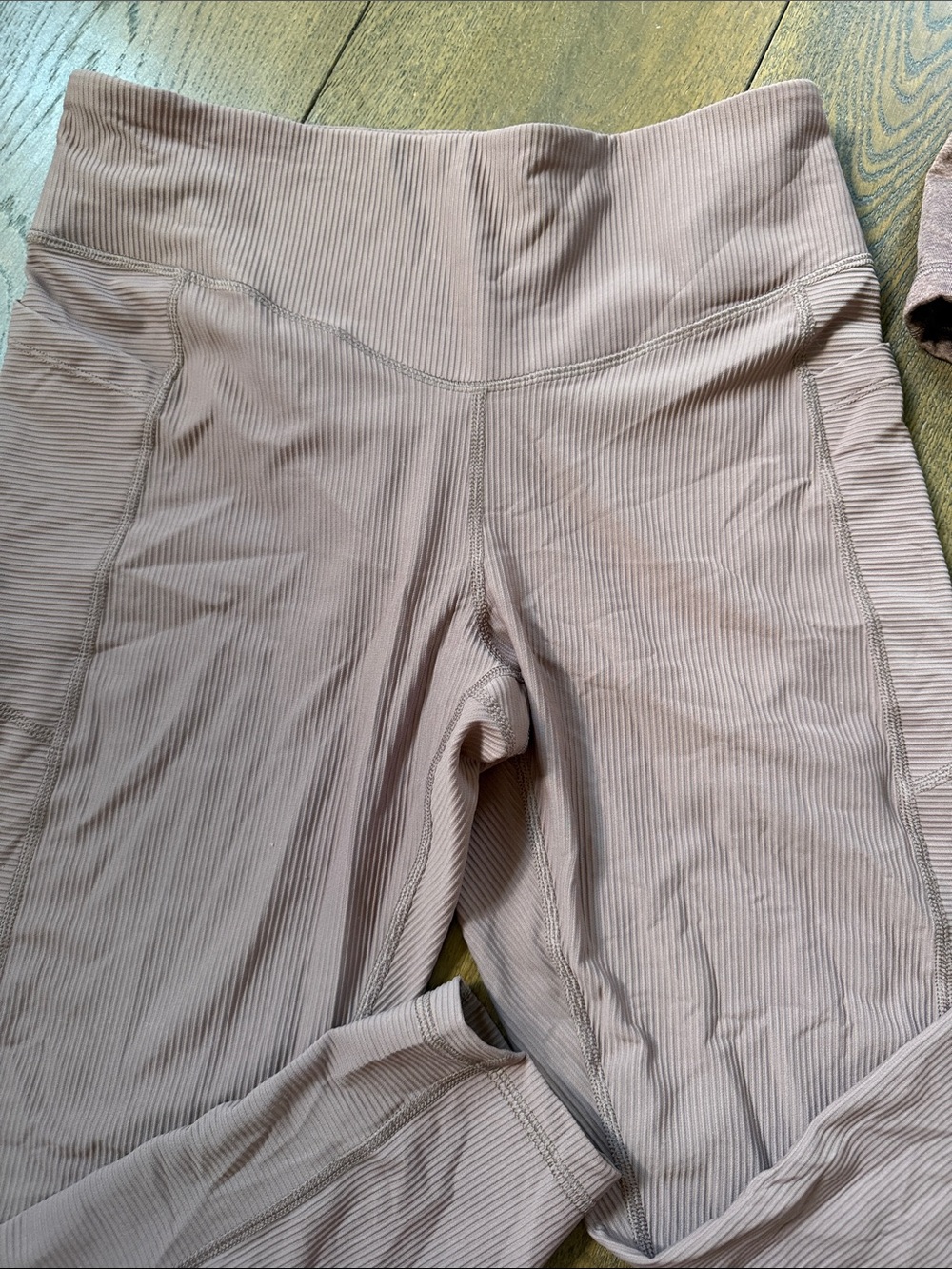 Women's Ribbed Two-Piece Active Set - Picture 4 of 4